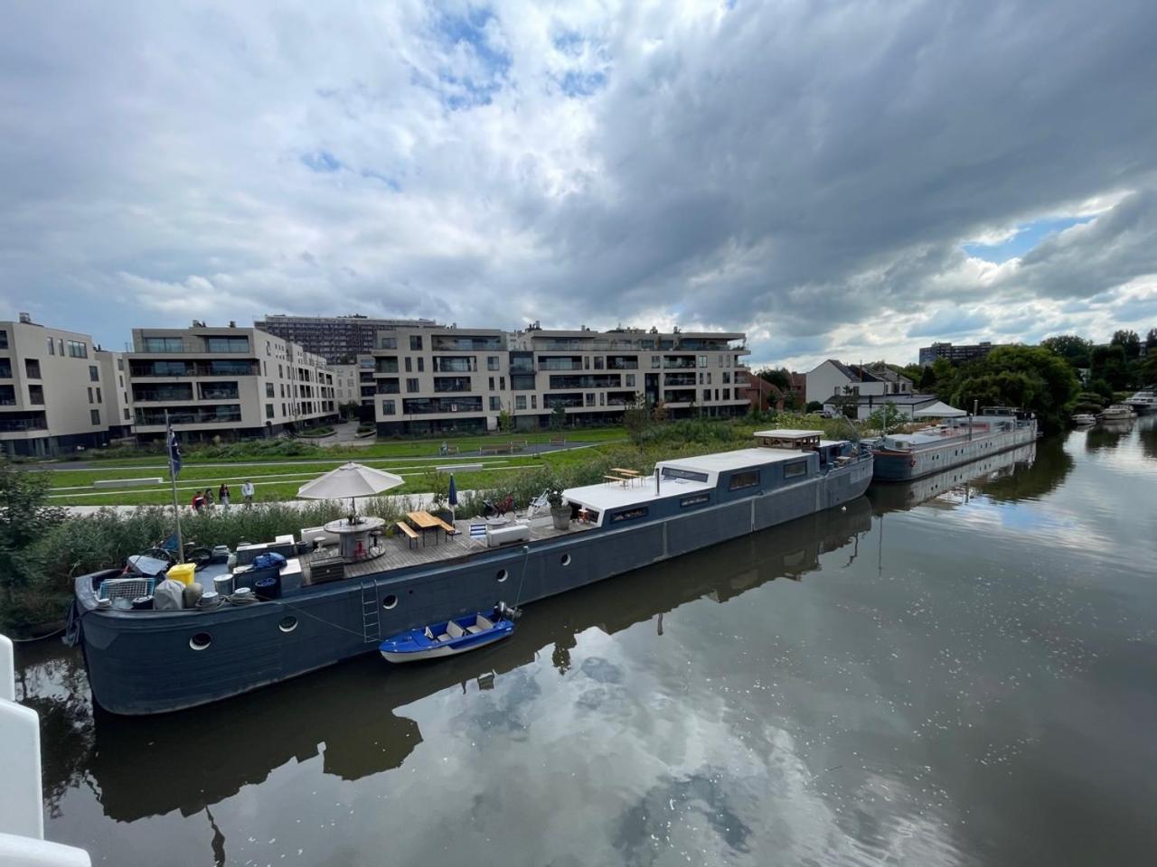Hotel Boat & Breakfast Bellevue Gent Exterior foto